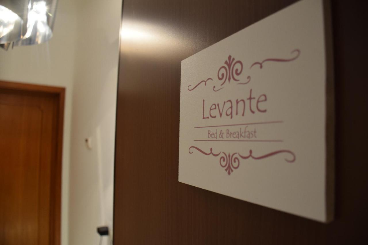 Levante มารีนาดีคาร์รารา ภายนอก รูปภาพ